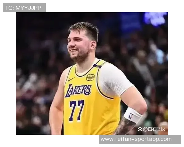 拉拉维亚谈与东契奇搭档感受：他让我在比赛中更加轻松自如