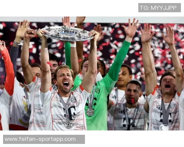 拜仁17岁小将因夜间管理违规被迫回归老东家引发热议 拜仁17岁小将因夜间管理违规被迫回归老东家引发热议