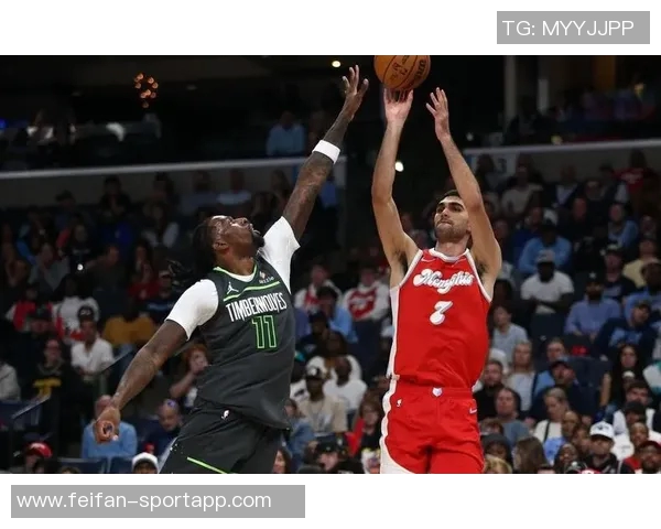 湖媒建议球队全力引进迪文岑佐提升进攻火力三分球将助力球队表现 湖媒建议球队全力引进迪文岑佐提升进攻火力三分球将助力球队表现