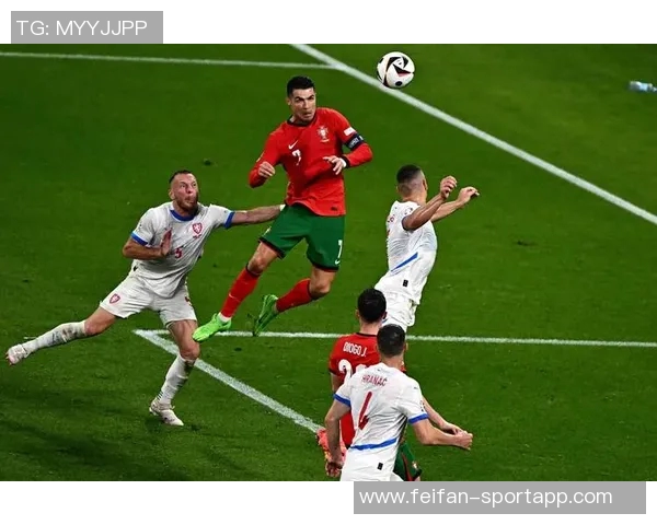 葡萄牙对阵爱尔兰首发阵容揭晓C罗维蒂尼亚B费领衔出战